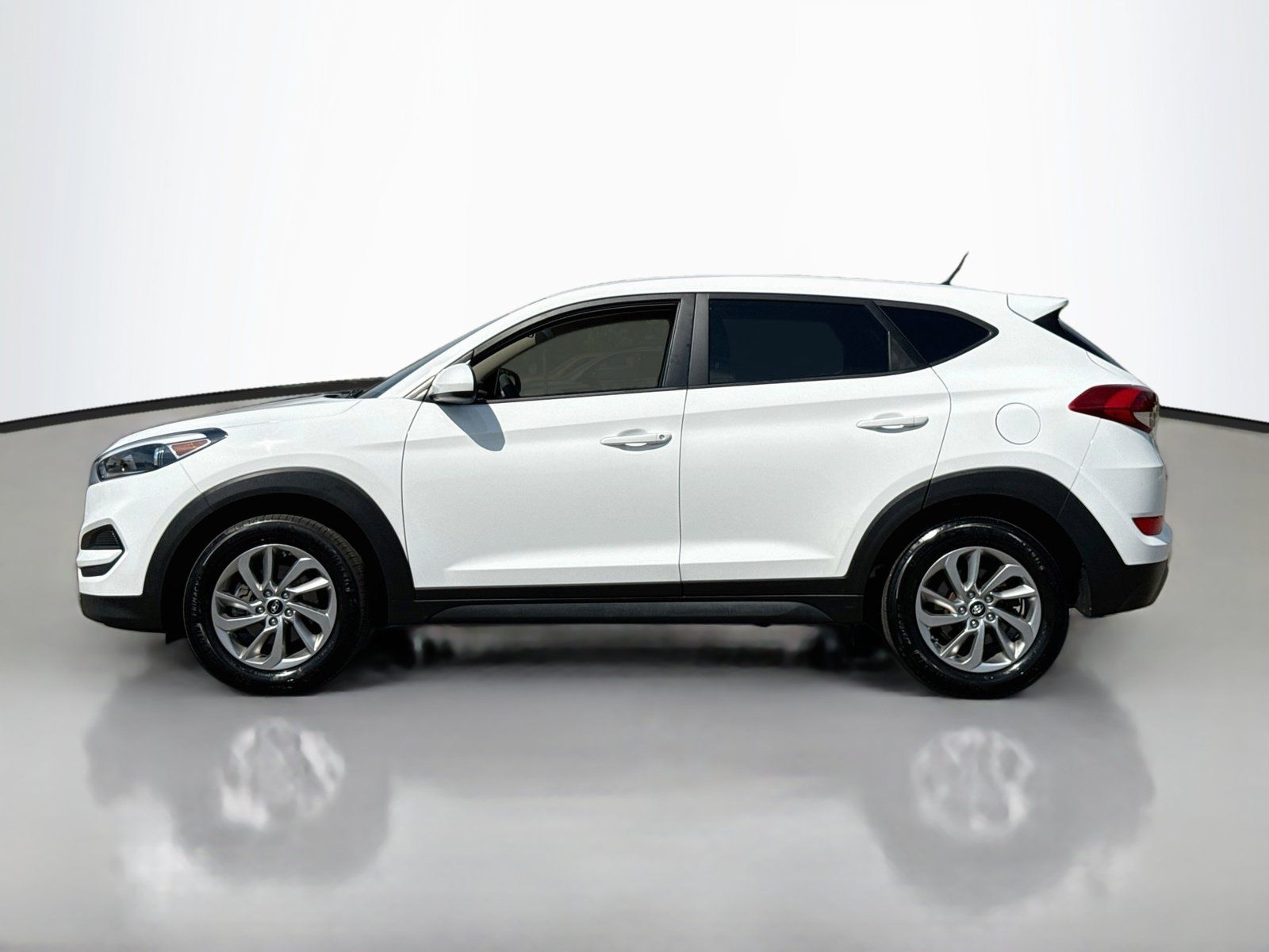 Used 2018 Hyundai Tucson SE FWD image 4