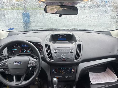 Used 2017 Ford Escape SE AWD/4WD image 8