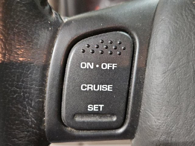 Used 2004 Jeep Wrangler 4WD w/ Dual Top Group image 32