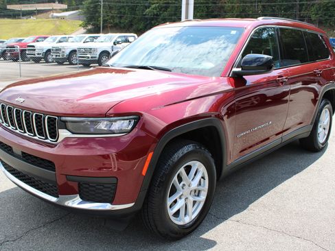 Used 2024 Jeep Grand Cherokee L Laredo image 7