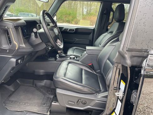 Used 2025 Ford Bronco Badlands AWD/4WD image 39