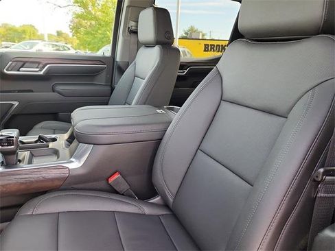 New 2026 GMC Sierra 1500 SLT w/ SLT Premium Plus Package image 18