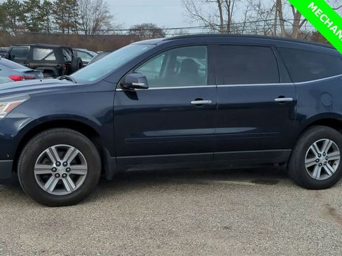 Used 2015 Chevrolet Traverse LT image 4