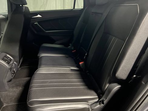 Used 2024 Volkswagen Tiguan SE R-Line FWD image 16