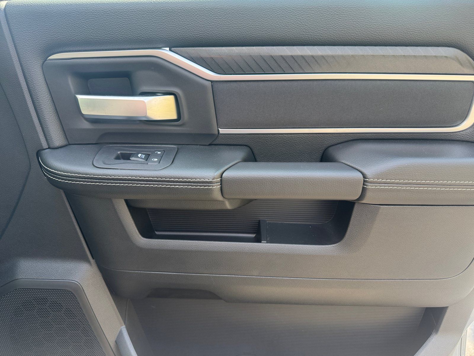 New 2026 RAM 2500 Big Horn AWD/4WD image 29