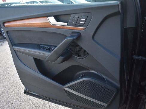 Used 2023 Audi Q5 2.0T Premium Plus image 39