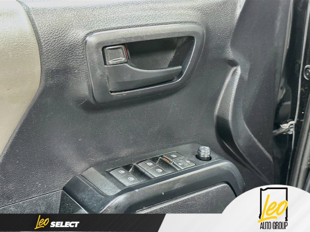 Used 2021 Toyota Tacoma SR AWD/4WD image 20