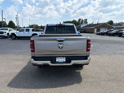 Used 2019 RAM 1500 Laramie AWD/4WD image 6