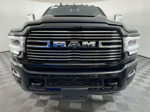 Used 2024 RAM 2500 Laramie w/ Sport Appearance Package image 5