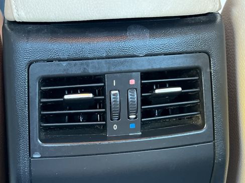 Used 2011 BMW 328i Sedan RWD image 14
