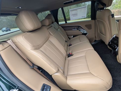 New 2026 Land Rover Range Rover Long Wheelbase SE image 28