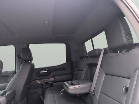 Used 2020 Chevrolet Silverado 1500 RST image 33