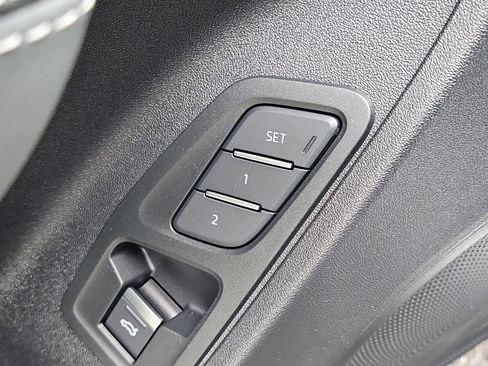 New 2026 Audi Q3 quattro 2.0T AWD/4WD image 13