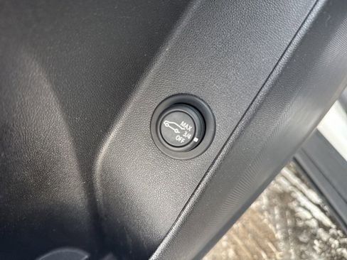 Certified 2021 Chevrolet Equinox LT image 17