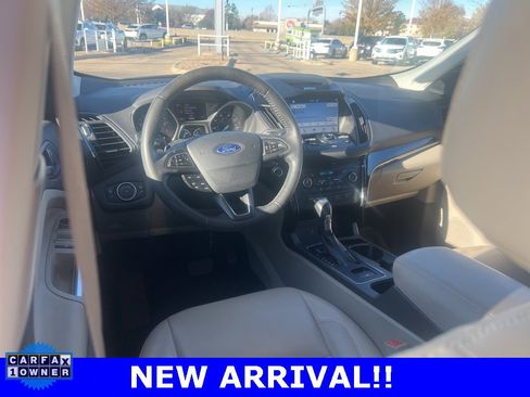 Used 2017 Ford Escape Titanium image 11