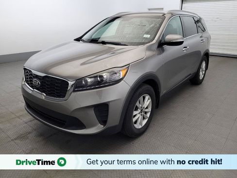 Used 2019 Kia Sorento AWD w/ LX Convenience Package image 1