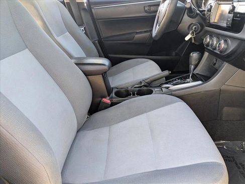 Used 2016 Toyota Corolla L image 19