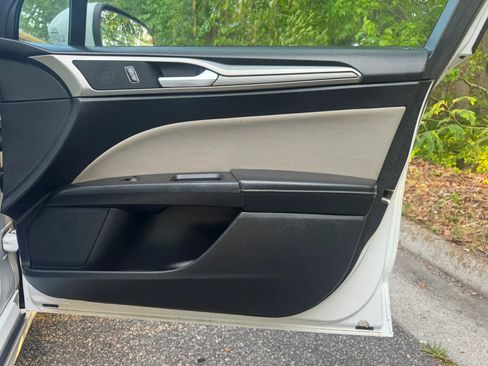Used 2018 Ford Fusion S FWD image 10