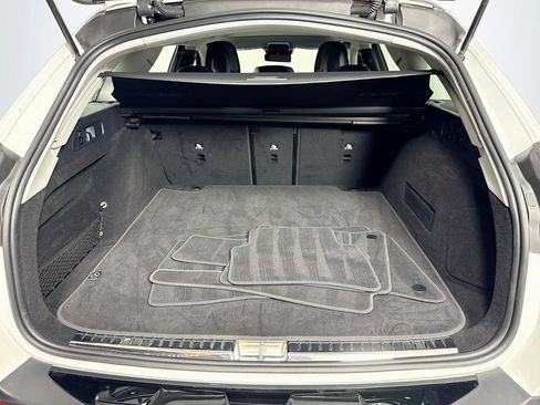 Used 2025 Mercedes-Benz E 450 4MATIC All-Terrain Wagon w/ MBUS Superscreen Package image 34