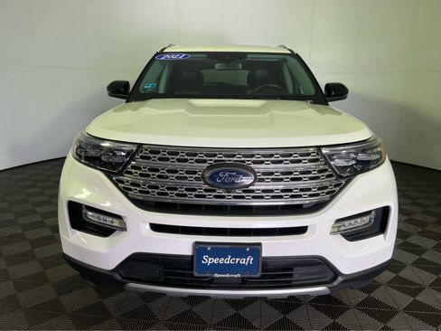 Used 2021 Ford Explorer Limited w/ Equipment Group 301A image 2