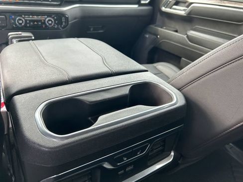 Used 2024 Chevrolet Silverado 1500 LTZ AWD/4WD image 46