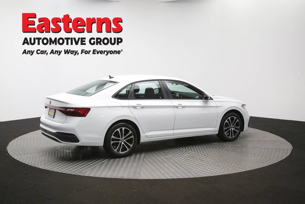 Used 2025 Volkswagen Jetta Sport FWD image 42