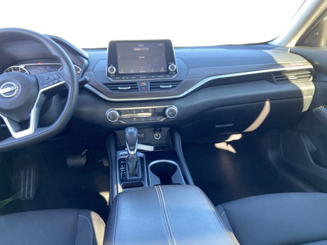 Used 2023 Nissan Altima 2.5 SV AWD/4WD image 15