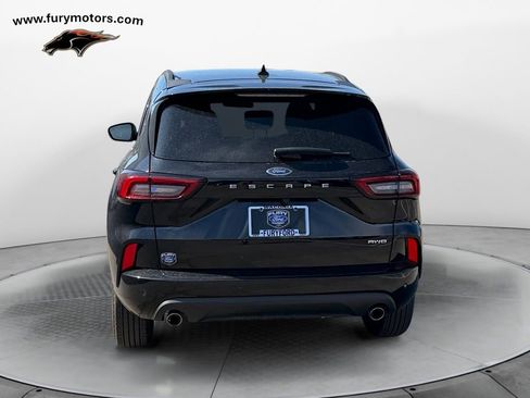 Used 2024 Ford Escape ST-Line w/ Tech Pack #1 AWD/4WD image 4