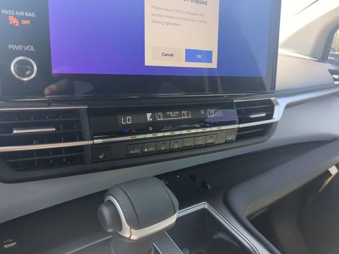 New 2025 Toyota Sienna XLE image 21