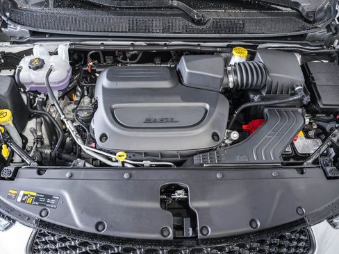 New 2026 Chrysler Pacifica Select image 17