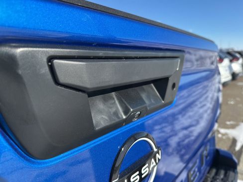 Used 2026 Nissan Frontier SV w/ All-Weather Content Package image 8
