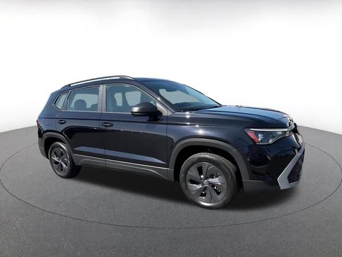 Used 2026 Volkswagen Taos S FWD image 2