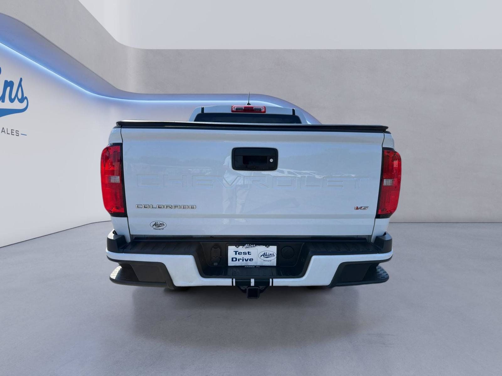 Used 2022 Chevrolet Colorado W/T w/ Custom Special Edition RWD image 10