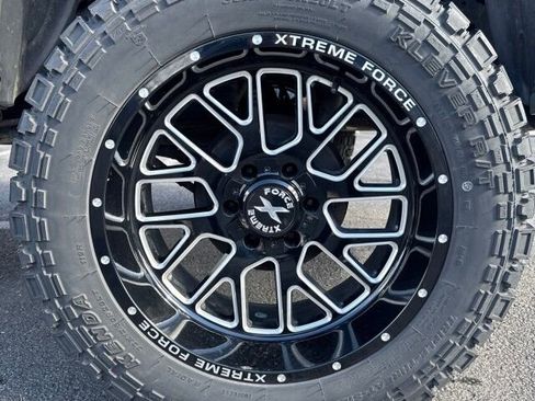 Used 2022 Toyota Tacoma TRD Sport w/ TRD Premium Sport Package image 8