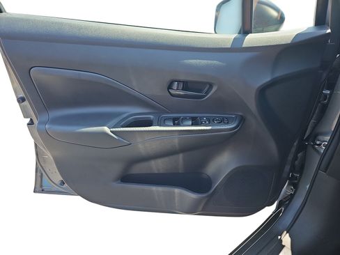 Used 2025 Nissan Versa S w/ Trunk Package FWD image 22