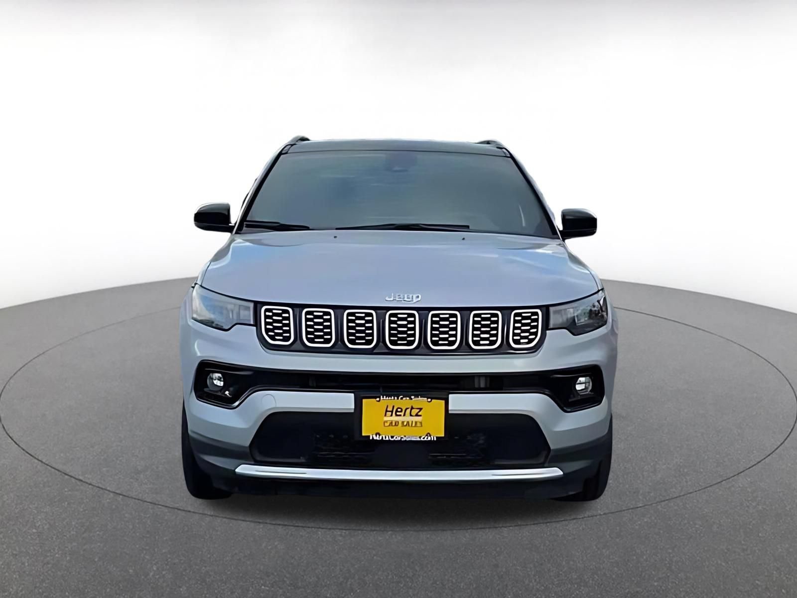 Used 2025 Jeep Compass Limited AWD/4WD image 4