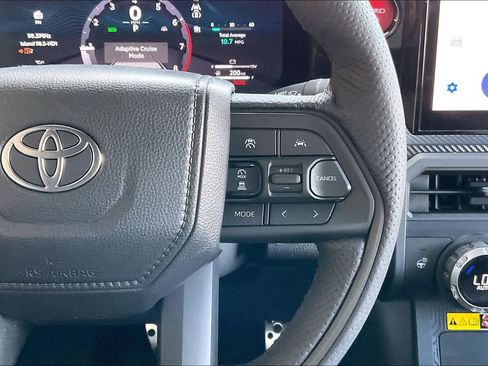 Used 2026 Toyota Tacoma TRD Pro AWD/4WD image 25