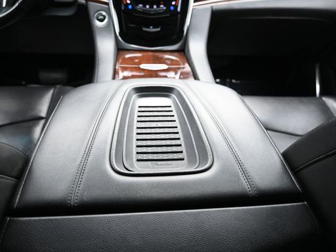 Used 2020 Cadillac Escalade Luxury image 22