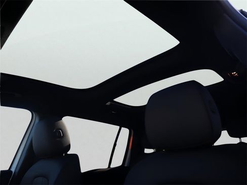 New 2026 Mercedes-Benz GLB 250 4MATIC image 50