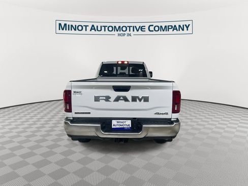 Used 2025 RAM 3500 Big Horn AWD/4WD image 7