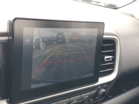 Used 2026 Hyundai Venue SE FWD image 26