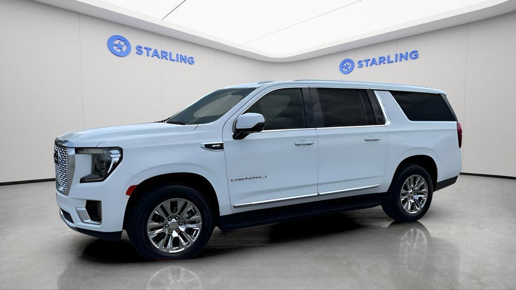 Used 2024 GMC Yukon XL Denali RWD image 2