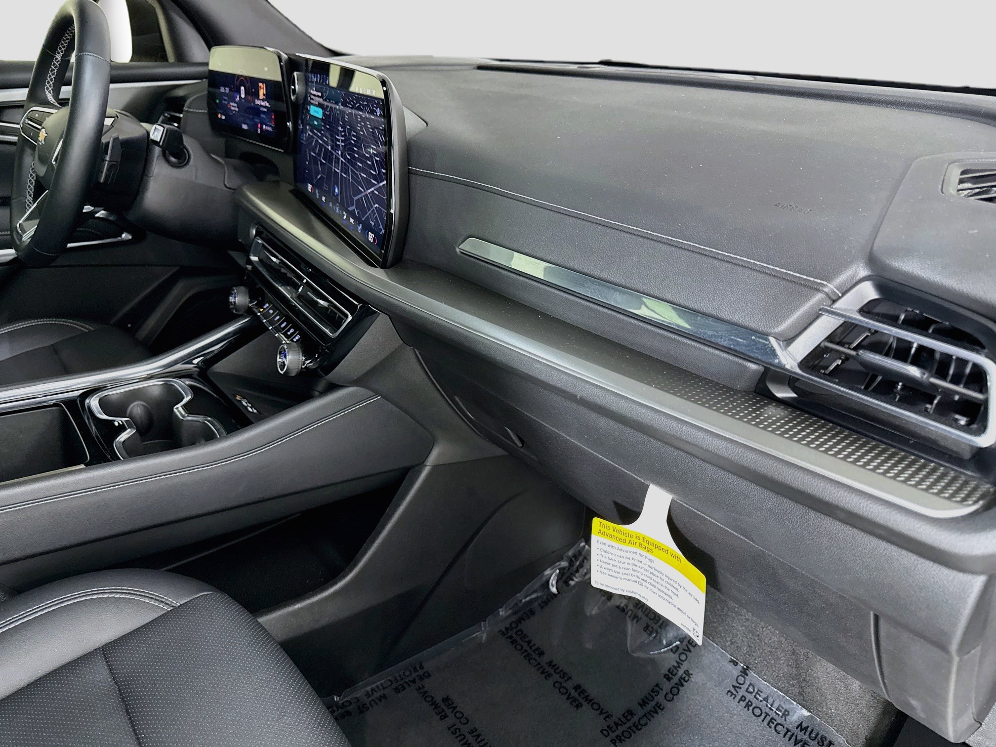 Used 2025 Chevrolet Traverse LT FWD image 32