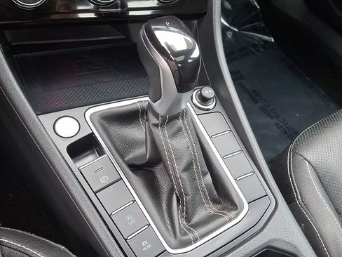 Used 2024 Volkswagen Jetta SEL image 15