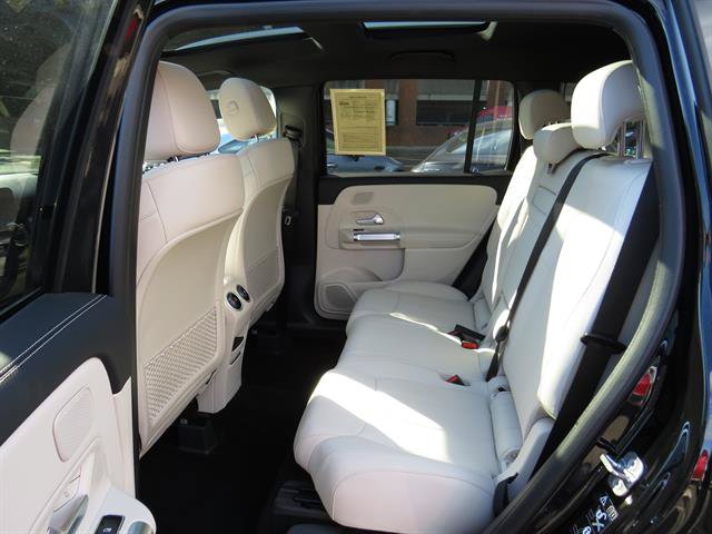 Used 2026 Mercedes-Benz GLB 250 4MATIC image 18