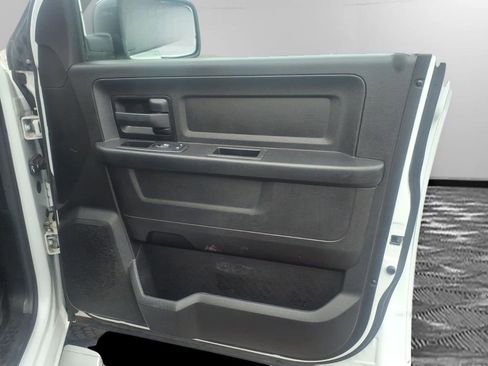 Used 2019 RAM 1500 Tradesman w/ Chrome Plus Package image 9