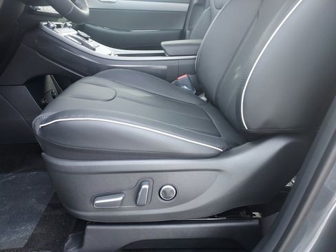 Certified 2025 Hyundai Palisade XRT image 9