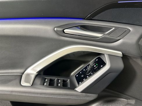 Used 2025 Audi Q5 Premium w/ Convenience Package image 10