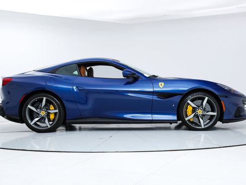 Certified 2023 Ferrari Portofino M image 12