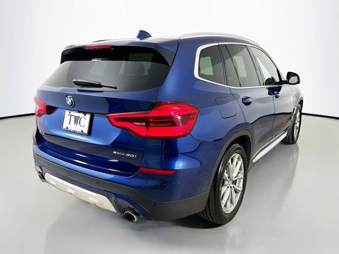 Used 2018 BMW X3 xDrive30i w/ Premium Package AWD/4WD image 5